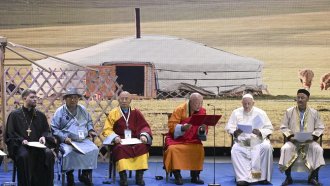 Папата цитира Буда и призова всички религии да живеят в хармония (обновена)