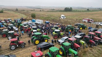 Фермери и правителство се разбраха, край на протеста (видео)