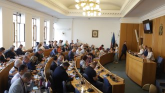 ГЕРБ все пак получи помощ от "патриотите" за бюджета на София