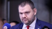 Пеевски обяви 9% ДДС за заведенията, Василев приема под условие (обновена)