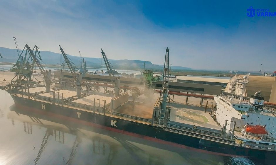 Първият обработен кораб с новата технологична линия Сн. "Пристанище Варна"