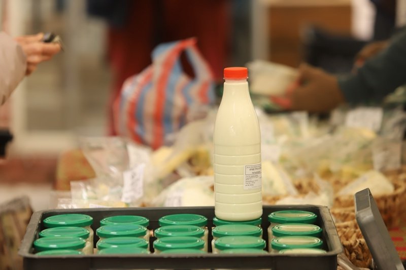 Ел Би Булгарикум избра четирима доставчици на българско мляко в открита процедура