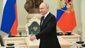 Първа визита на Путин зад граница след заповедта за ареста му