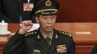 Китайският министър на отбраната беше отстранен от длъжност