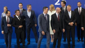 Декларацията от срещата на върха на ЕС в Гранада бе приета без параграфа за миграцията