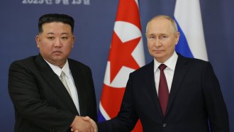 Северна Корея започна да доставя на Русия снаряди след срещата между Путин и Ким Чен-ун