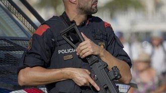 Пенсионер ще бъде изправен пред съда в Испания след изпращането на поредица писма бомби
