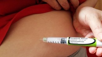Здравният министър забрани износа на инсулин и антибиотици за деца