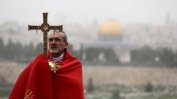 Патриархът на Йерусалим е готов да бъде разменен за децата заложници на Хамас