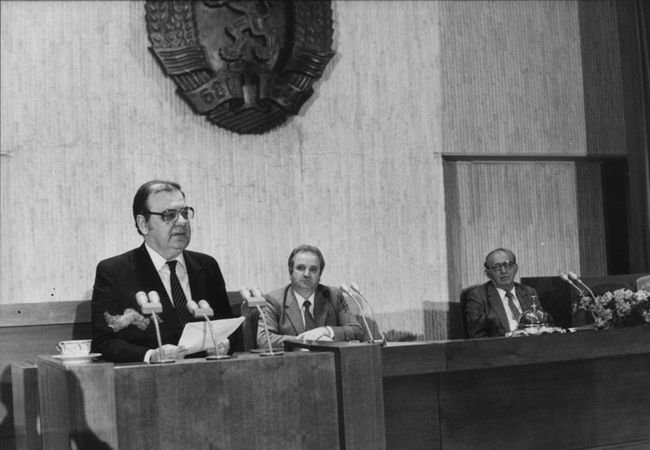 Тодор Живков по време на пленума, на който е приета оставката му. Снимка: БТА/Архив 