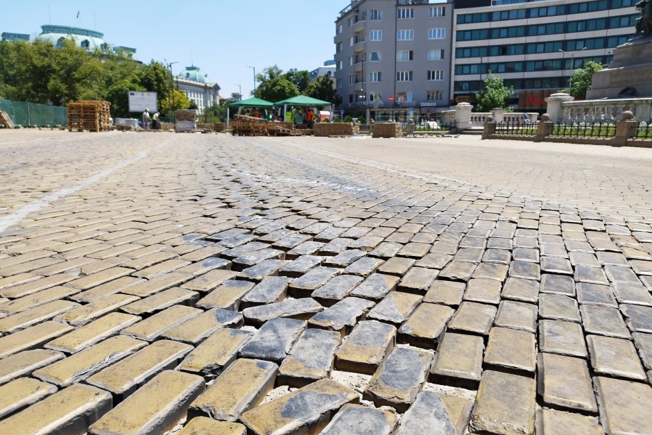 Забавянето на ремонтите в центъра на София ще доведе до санкции за строителите. Сн. Mediapool