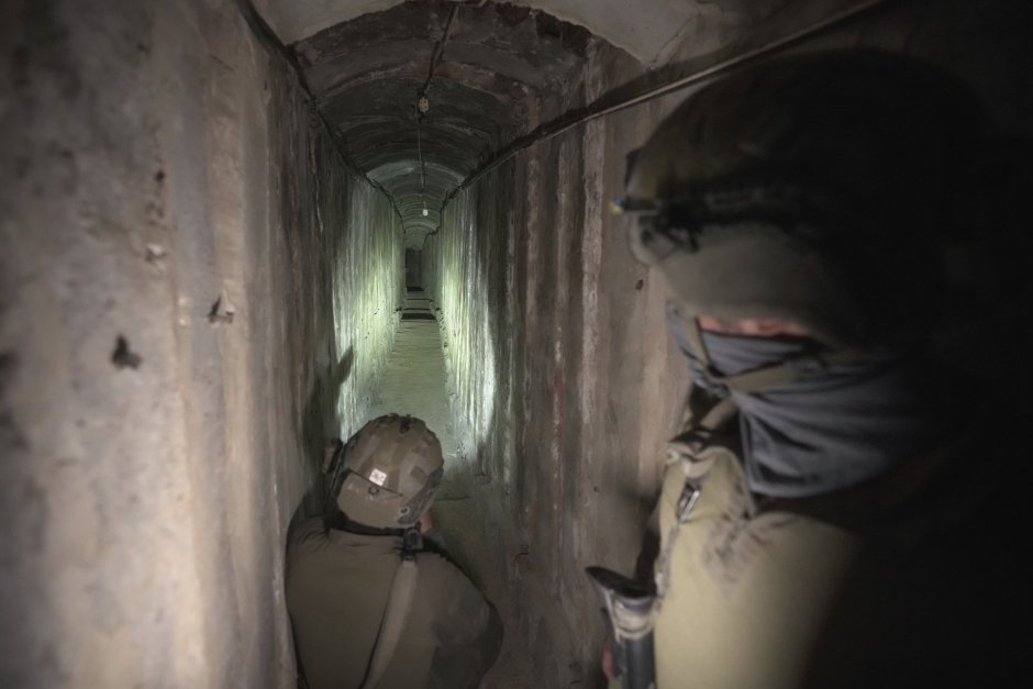 Тунелите на "Хамас" под болницата "Аш Шифа" в Газа Сн. ЕПА/БГНЕС