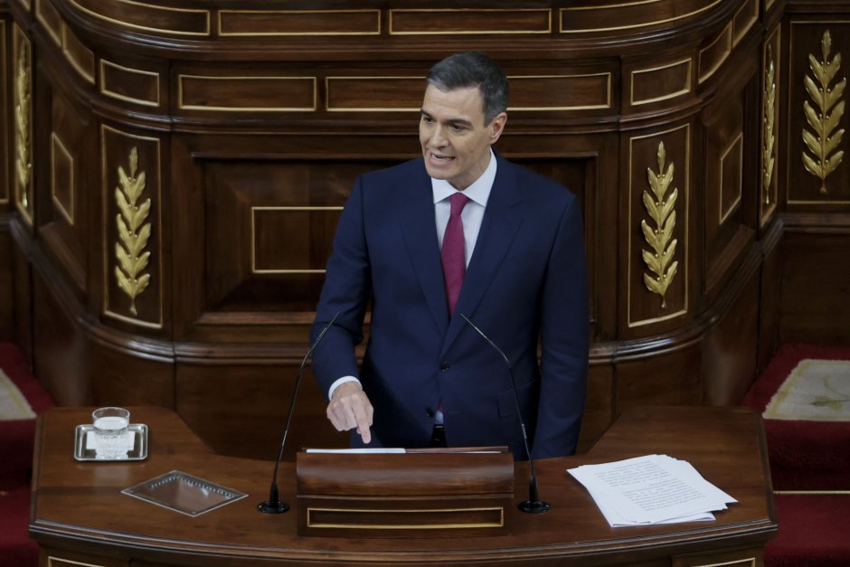 Педро Санчес говори пред парламента в Мадрид, Сн. ЕПА/БГНЕС