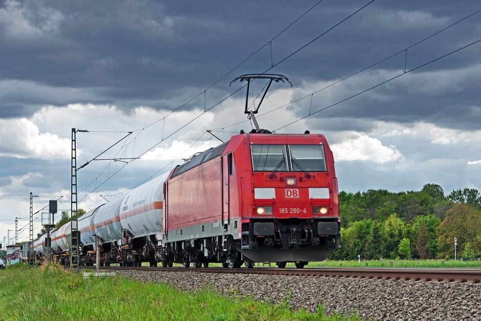 В близо половината страни от ЕС превозът на товари с жп транспорт е намалял на годишна база Сн.Пиксабей