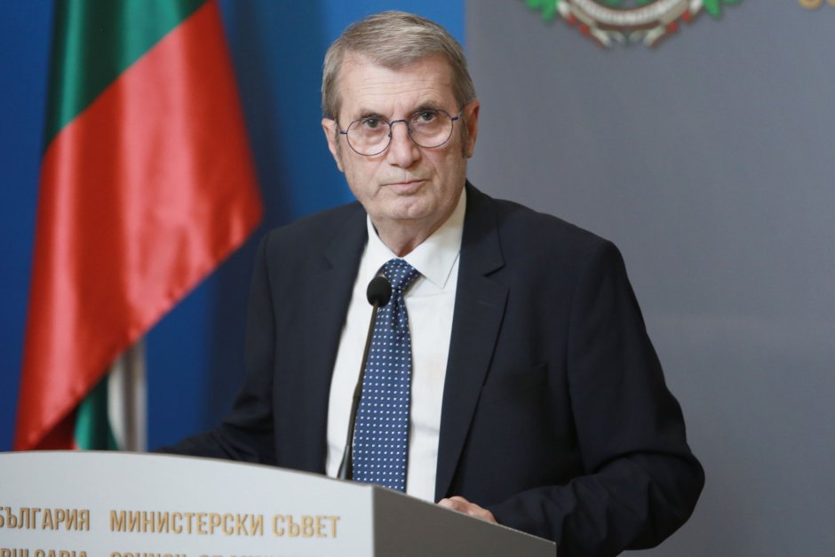 Министър Христо Хинков.