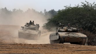 Израелските сили щурмуват Хан Юнис в южната част на Газа