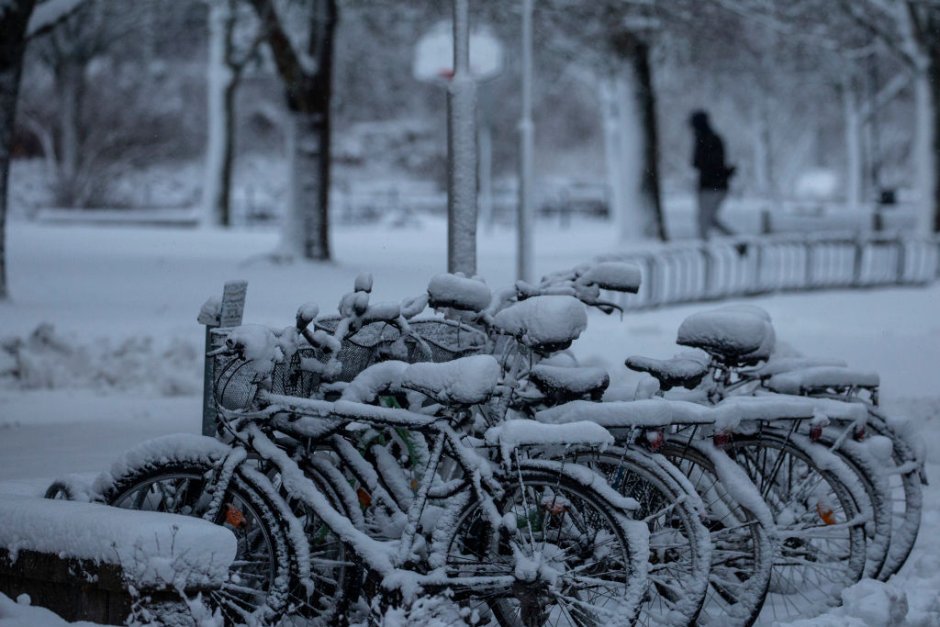 В Швеция има необичайно много сняг за месеца и рекорден студ, сн. GettyImages