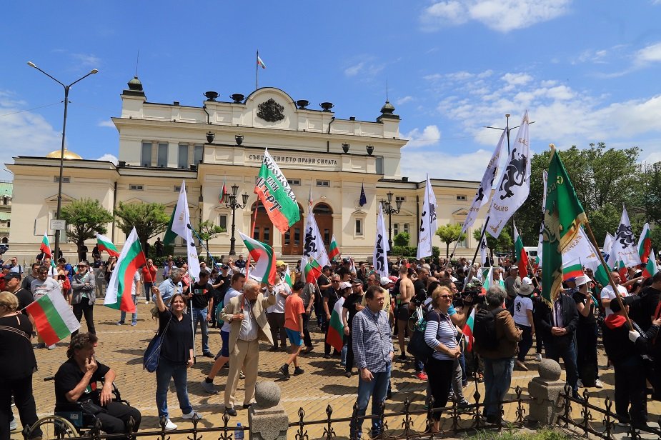 И в България: защо къкри гняв срещу либералната демокрация