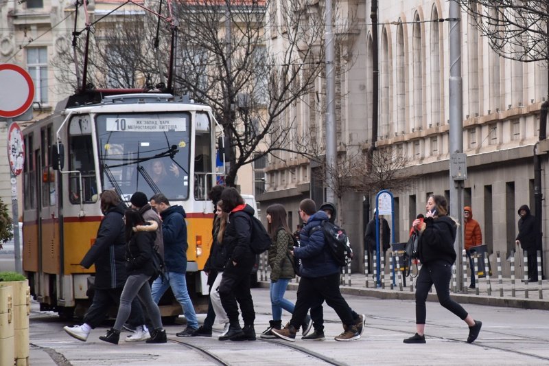 Всички деца до 14 години ще пътуват безплатно в градския транспорт