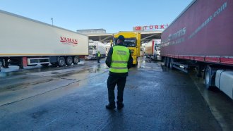Интензивен трафик към Турция и Румъния