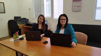 Стоянка Митева и Гергана Колева - учителките с най-много уроци в "Дигитална раница" Сн. МОН