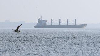 Българският кораб "Руен" е взет на абордаж край Йемен (ОБНОВЕНА)