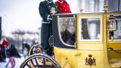 Датската кралица обиколи със златна карета за последно Копенхаген преди да предаде трона