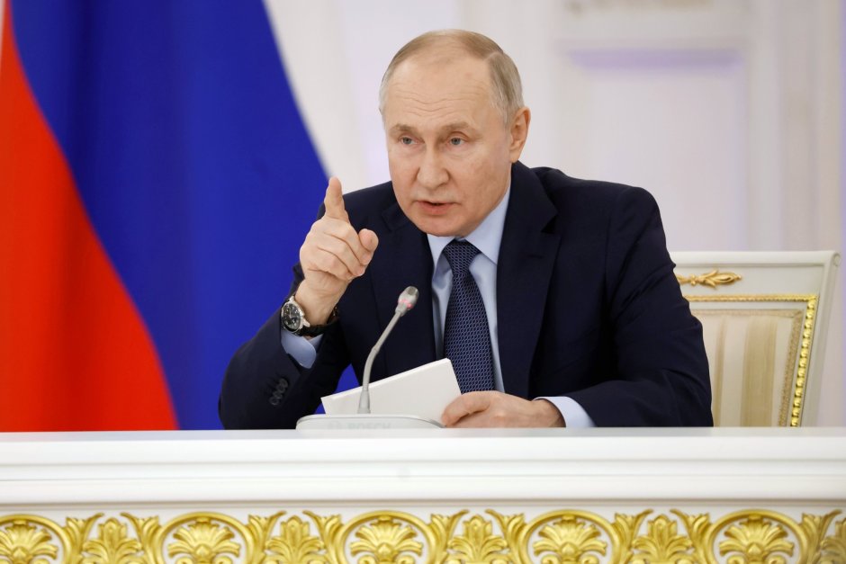 Руският президент Владимир Путин ще бъде арестуван, ако посети Армения Сн. ЕПА/БГНЕС