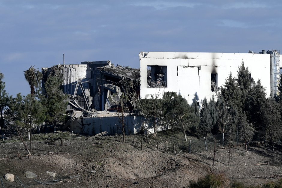 Разрушеният дом на кюрдския бизнесмен Пешрау Дизайе, Сн. ЕПА/БГНЕС