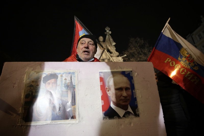 Кадър от митинг в подкрепа на Путин в Белград, сн. ЕПА/БГНЕС
