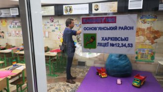 Редовната руска цел в Украйна Харков открива първото си подземно училище