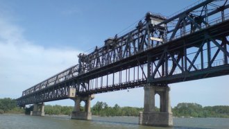 Липса на надзор бави ремонта на Дунав мост при Русе