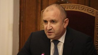 Радев атакува пред КС избора на Атанасова и Белазелков
