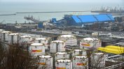 Единствената петролна рафинерия на руското Черноморие спря след украинска атака