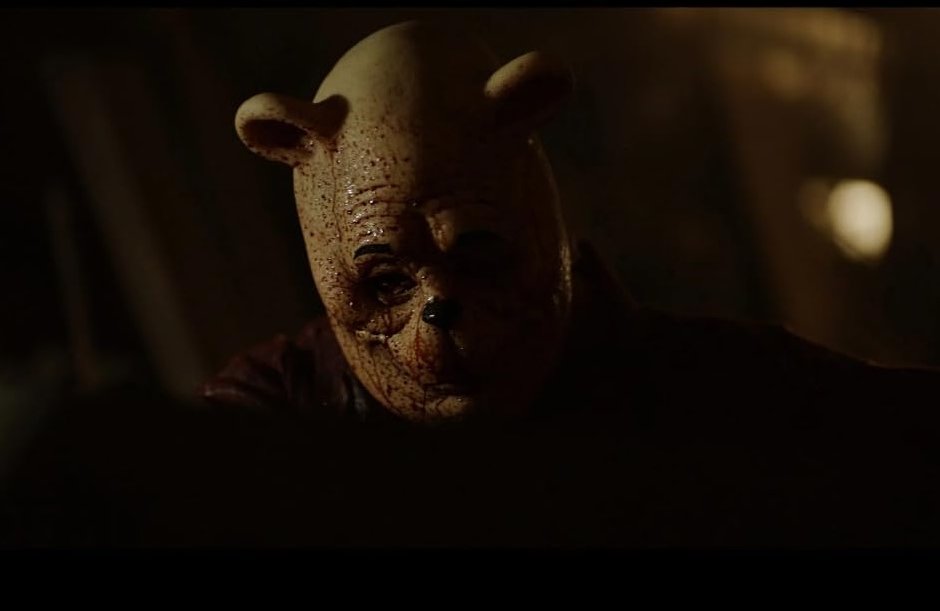 Филмът на ужасите "Мечо Пух: кръв и мед"  обра "малинките" за най-лош филм, най-лош режисьор, най-лош сценарий, най-лоша екранна двойка и най-лош римейк.