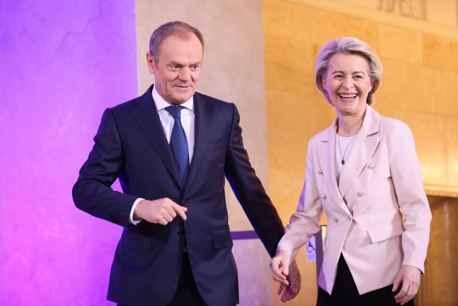 Новият премиер на Полша Доналд Туск и Урсула фон дер Лайен в петък във Варшава