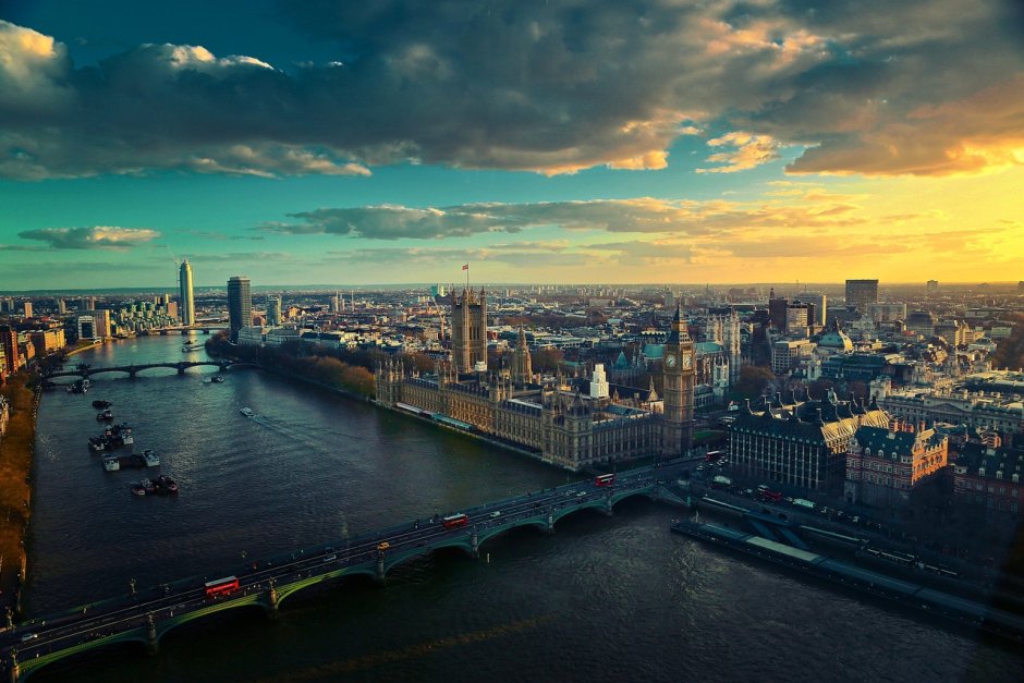 Тъмни облаци са надвиснали над икономиката в Лондон Сн. Пиксабей