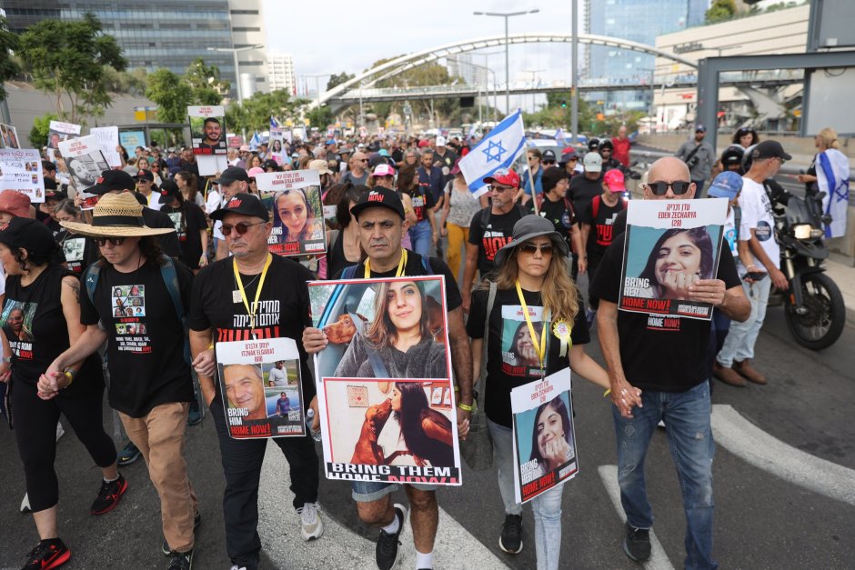 Демонстрации в Израел за и против сделка за заложниците в Газа