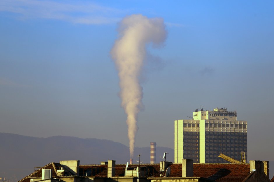 България от години не успява да покрие сегашните норми за качество на въздуха, новите със сигурност ще са голямо предизвикателство, сн. БГНЕС