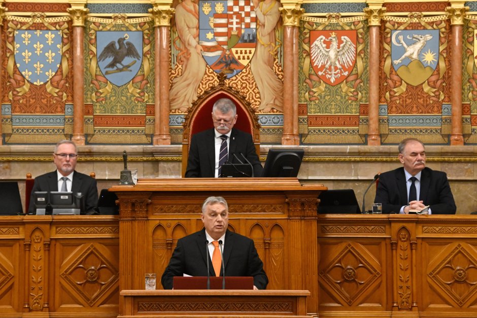 Виктор Орбан говори при днешното откриване на новата парламентарна сесия, Сн. ЕПА/БГНЕС