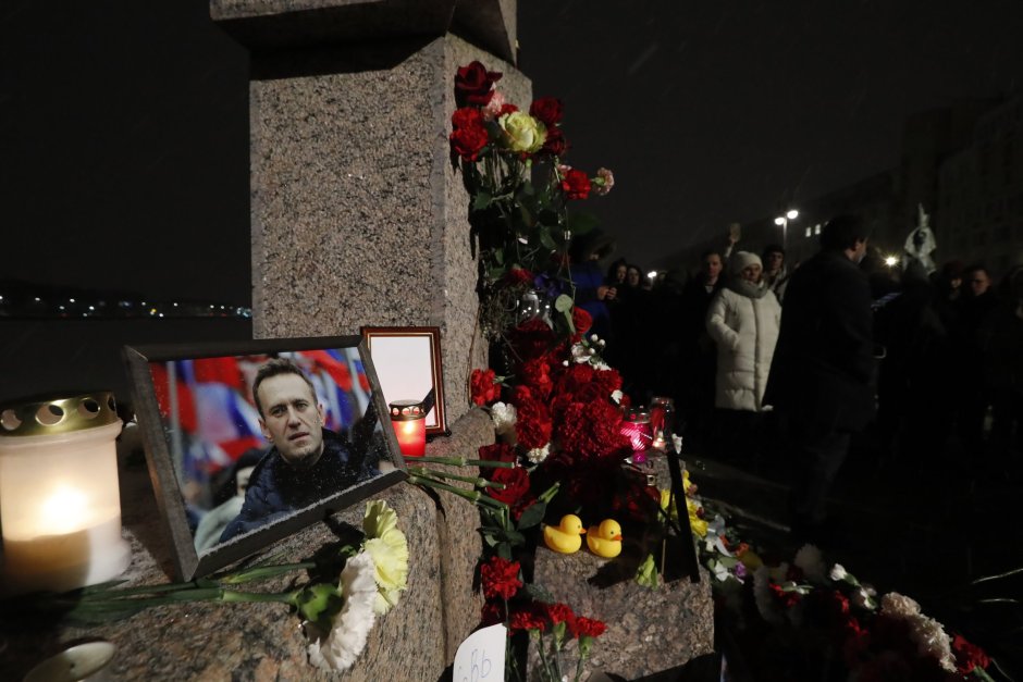 Тялото на Навални е в болницата в Салехард, причината за смъртта му още не е ясна