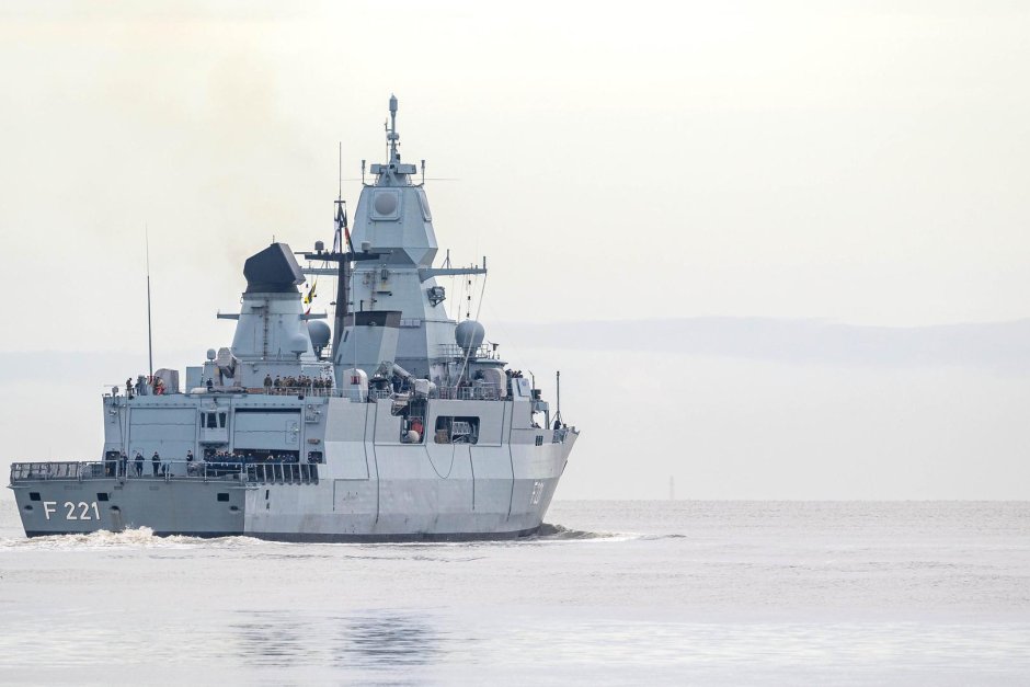 Германската военноморска фрегата участва в първото си сражение в Червено море