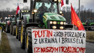 Полски фермери издигнаха пропутински и антиукраински лозунг