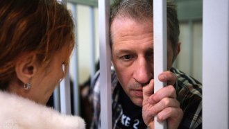 Руски журналист беше осъден на 7 години затвор за критики срещу нашествието в Украйна