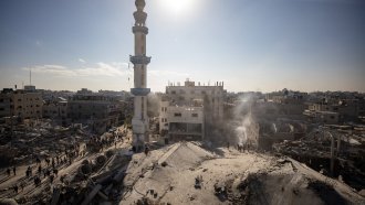 Израелски бомби изравниха със земята джамия в Рафах, Газа