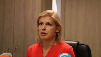 Прокурор Зартова поддържала приятелски отношения с адвокат, сочен за съдружник на Нотариуса