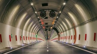 Над 480 нарушения за седмица в новия тунел "Железница"