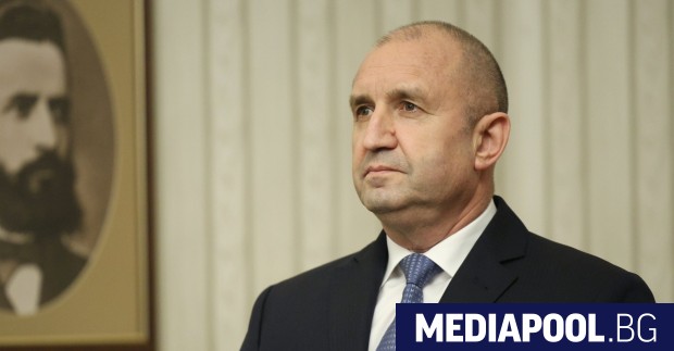 Le deuxième jour, Radev a négocié la nomination d'un Premier ministre par intérim.  Jirov n'a pas refusé l'opportunité d'occuper ce poste