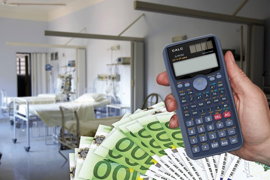 Инспекцията по труда проверява медицински център във Велинград за неизплатени заплати