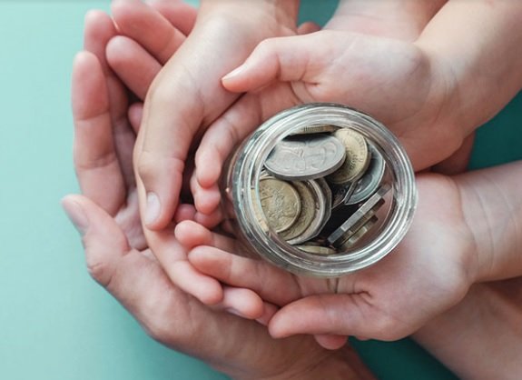 Финансовите дарения бележат ръст от 79% до 84% за сметка на даряването на вещи и предоставянето на доброволен труд.
